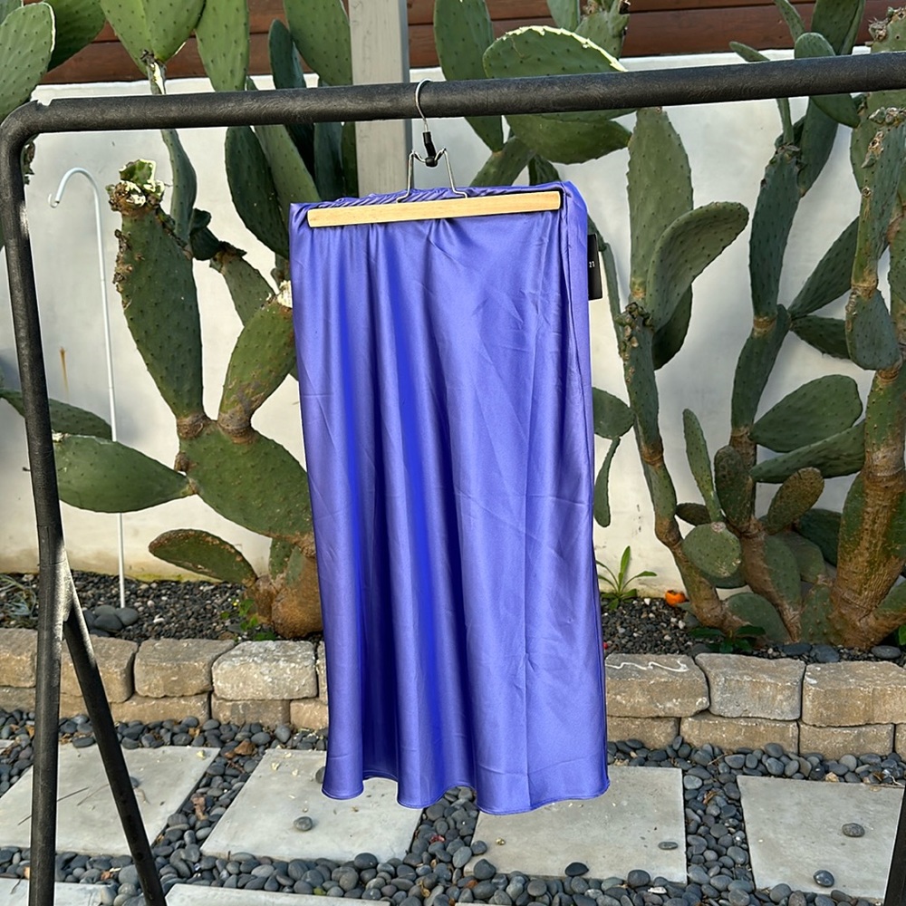 Satin skirt